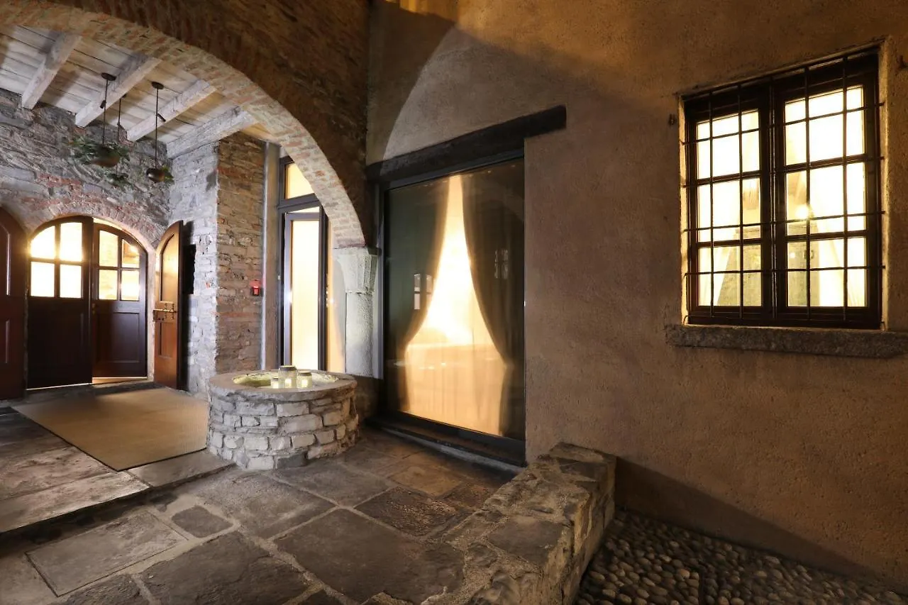 Suites&Atelier Lake Como 0*,  Italy