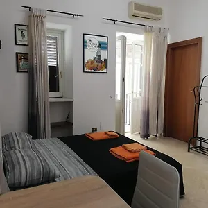 https://a-due-passi-appartament.palermohotels.org