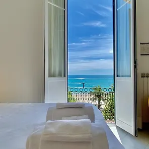 https://hotel-alba-chiara.hotelitalianriviera.com